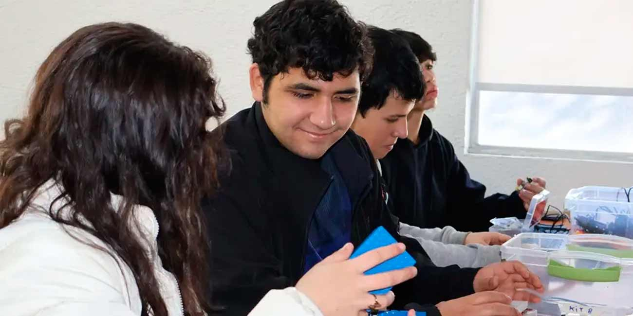 UFRO acerca el Internet de las Cosas a estudiantes de enseñanza media de La Araucanía
